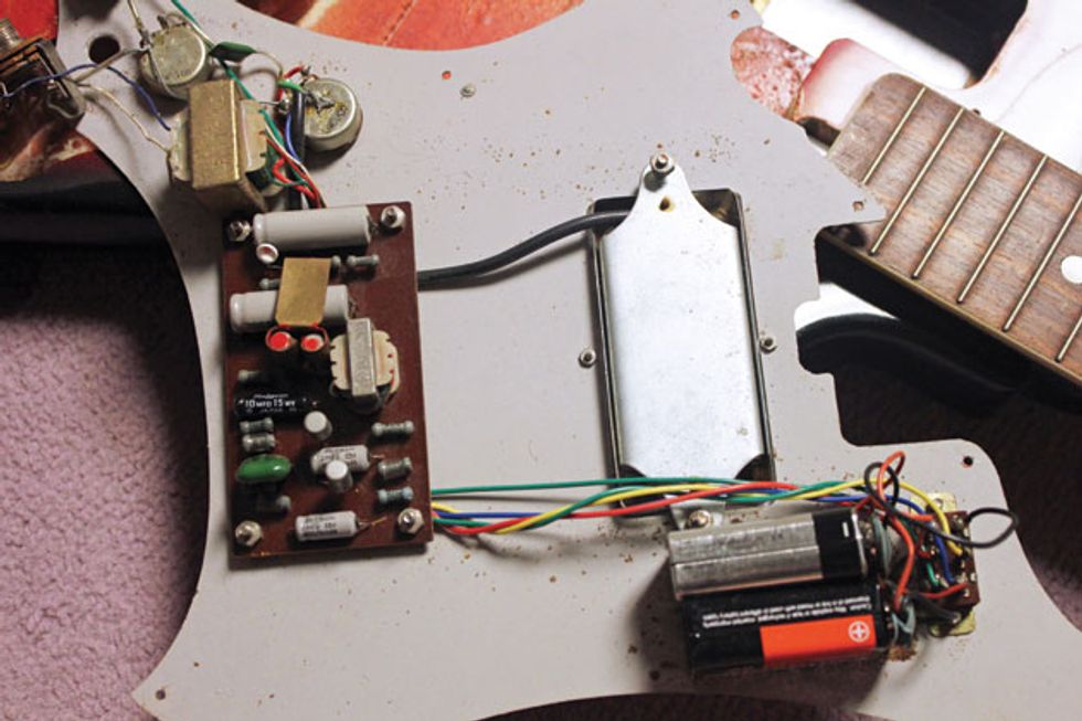 Transistorsaurus Rex Vintage Guitars with Onboard Amps Premier Guitar