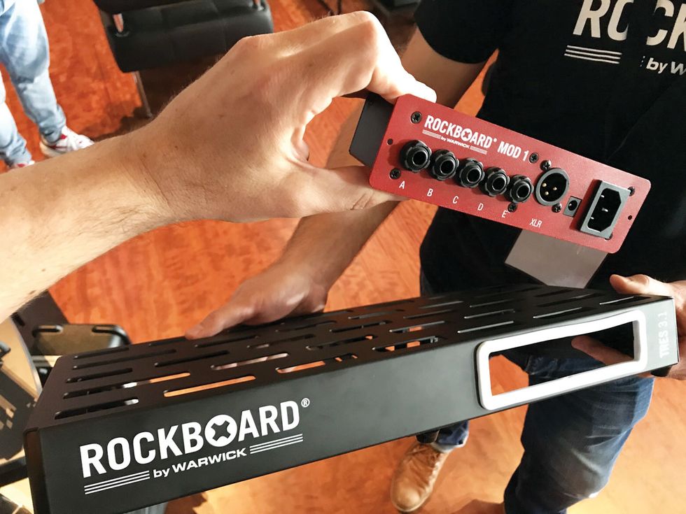 Tone Tips The Powerhouse Pedalboard Premier Guitar