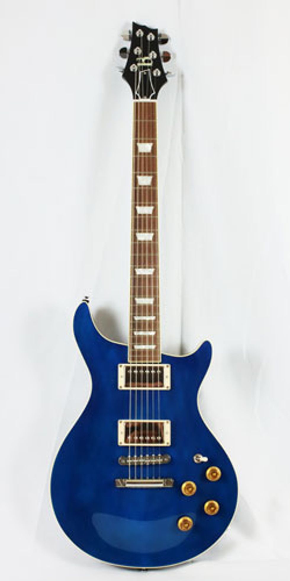 Nov20_LNU_B3Guitars_SLK_WEB.jpg