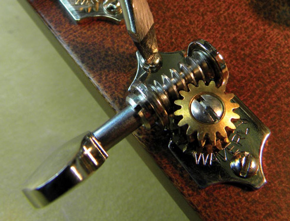 A Player’s Guide to Tuning Keys 20130822 Premier Guitar