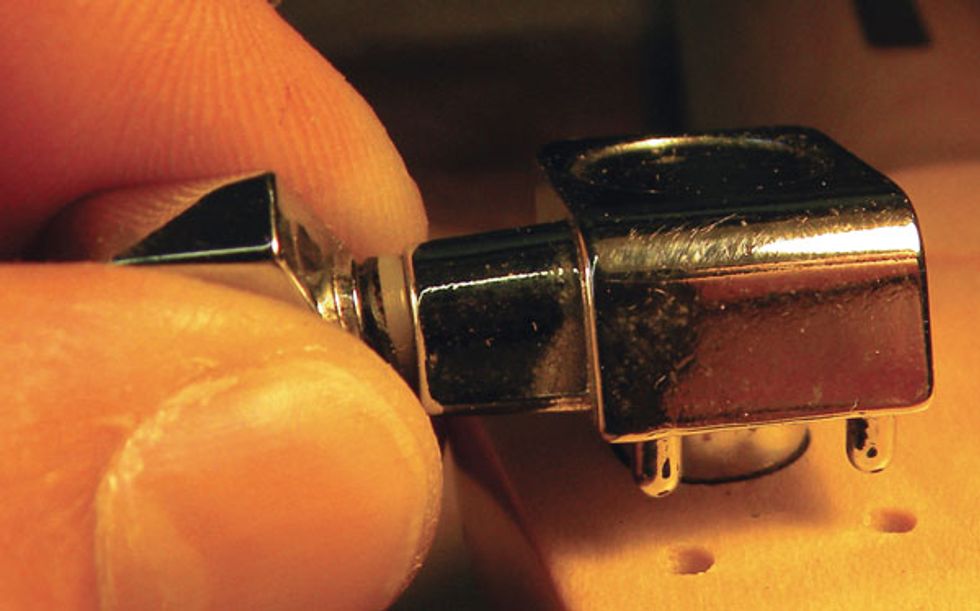 A Player’s Guide to Tuning Keys 20130822 Premier Guitar