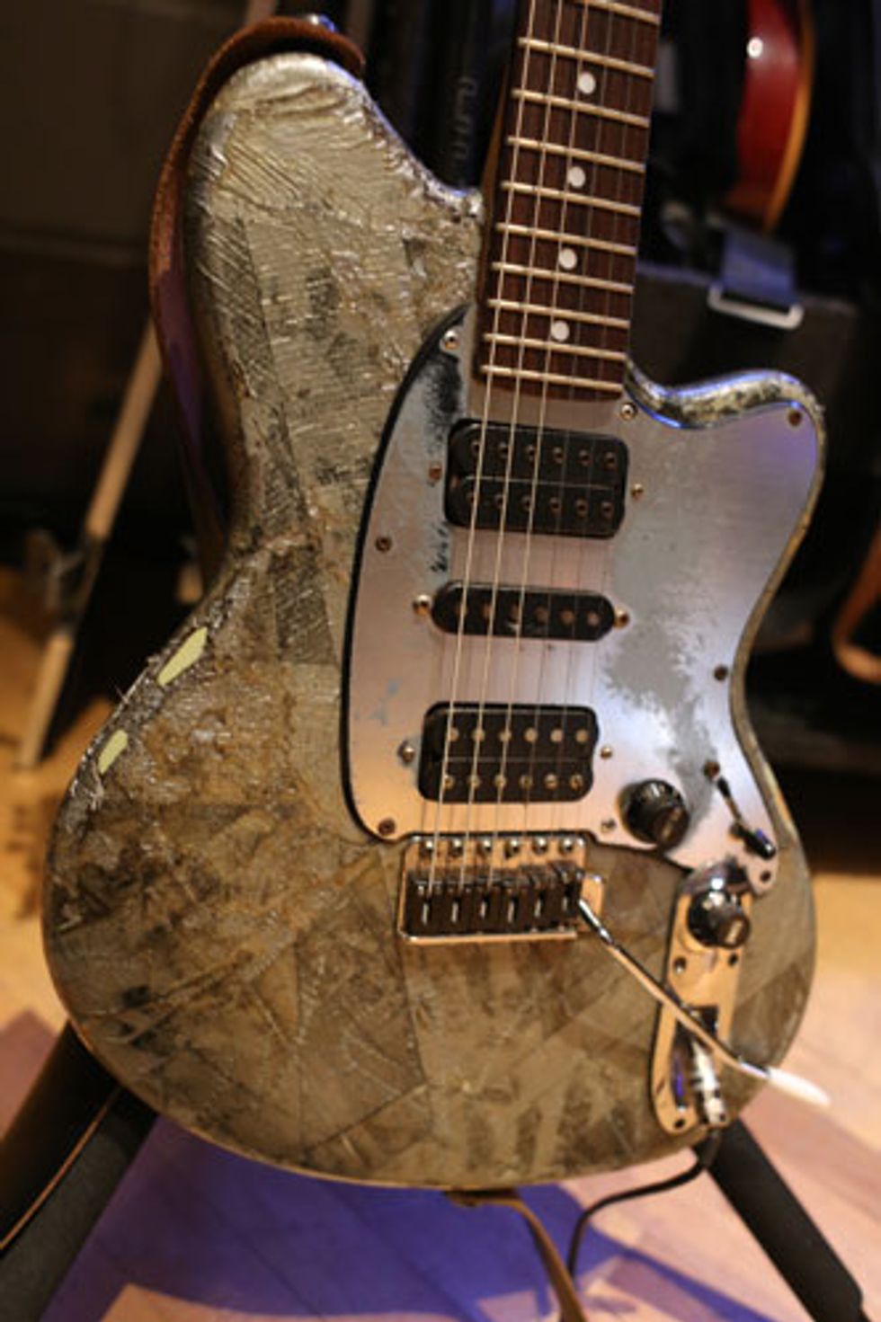 01_DuctTapeIbanez_WEB.jpg