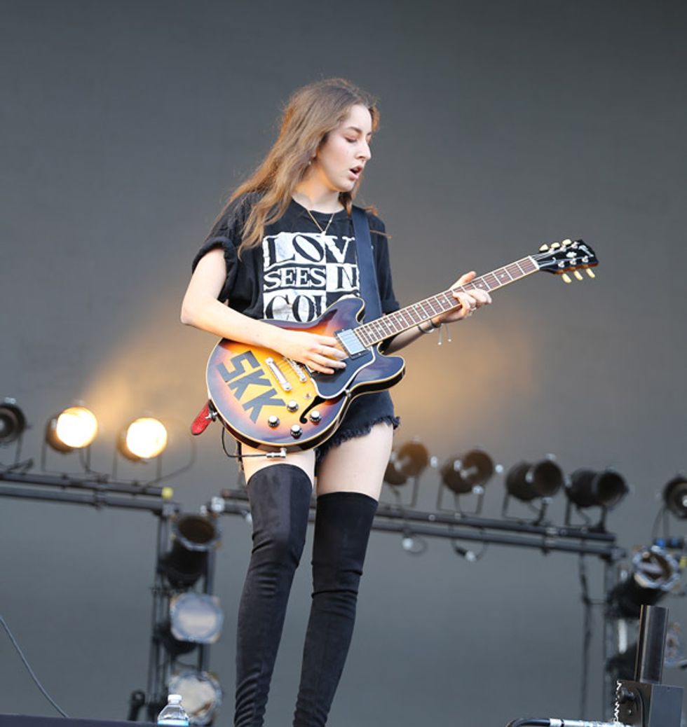 03_Alana-Haim-WEB.jpg