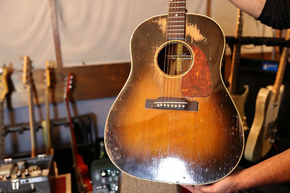 04_GibsonJ45_WEB.jpg