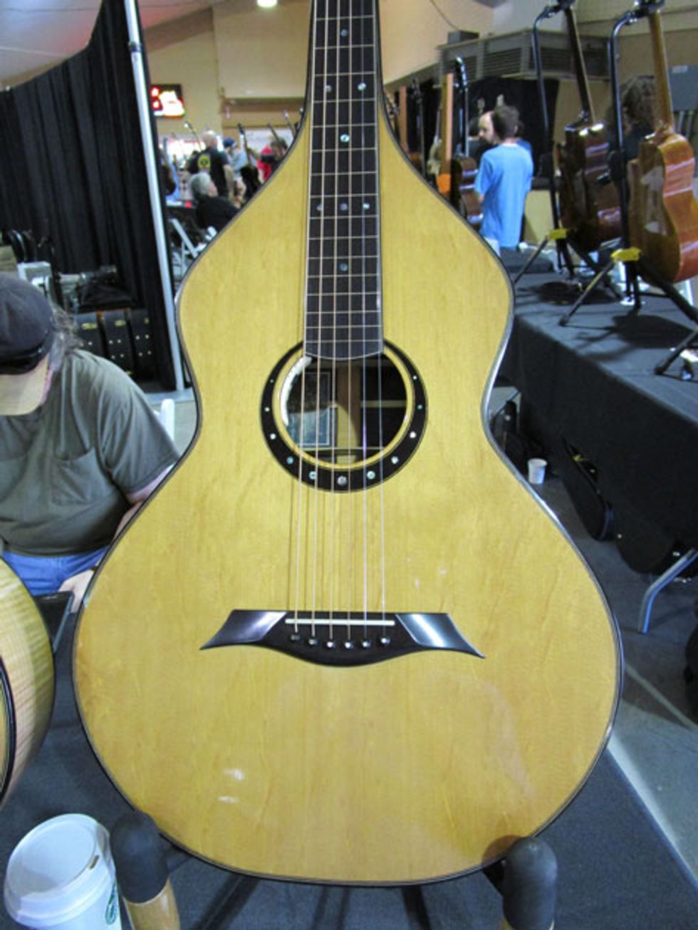 04_PG_GALL_SB_Curly-Creek-Guitars_WEB.jpg