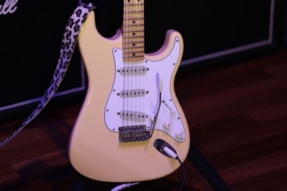 10_Jul16_GALL_GenerationAxe_Yngwie_Strat_WEB.jpg