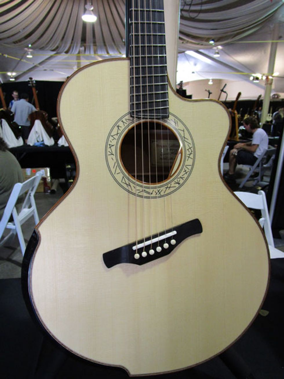 12_PG_GALL_SB_Galloup-Guitars_WEB.jpg