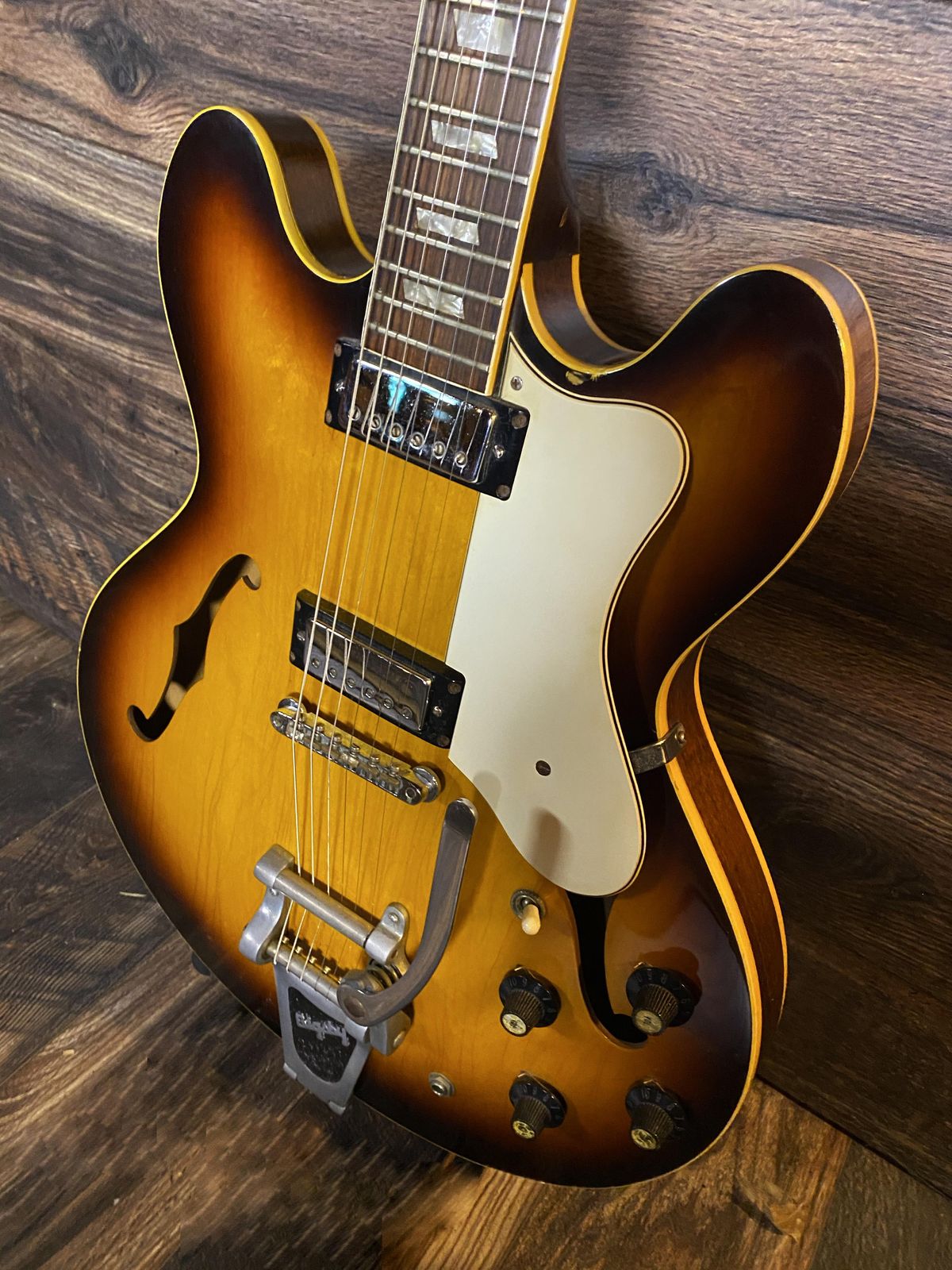 1968 Epiphone Riviera