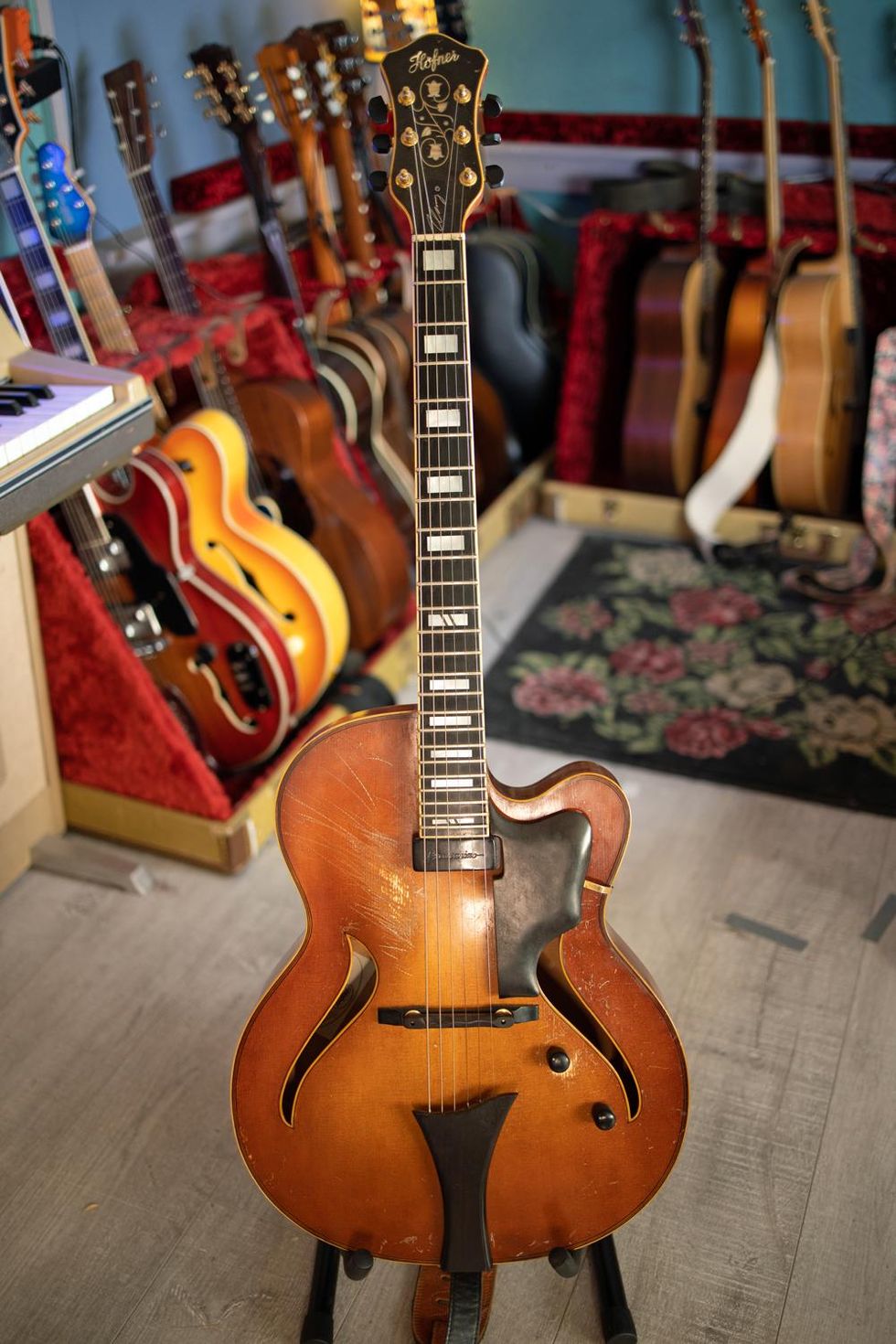 2004 Antique Violin Finish Hofner Jazzica