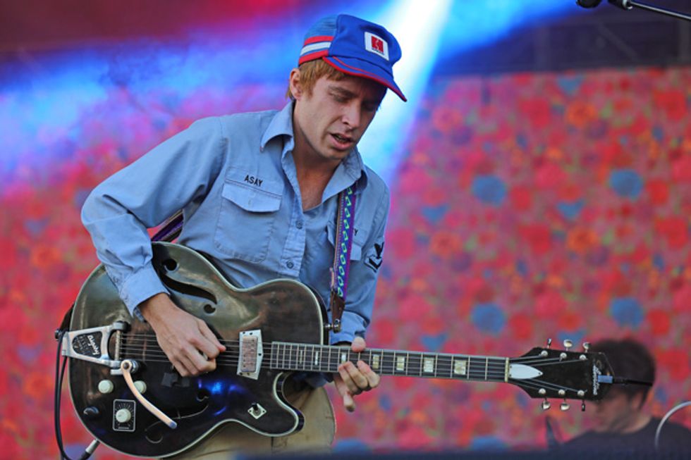 32_GALL_Shaky_Dr-Dog-Scott-McMicken-WEB.jpg