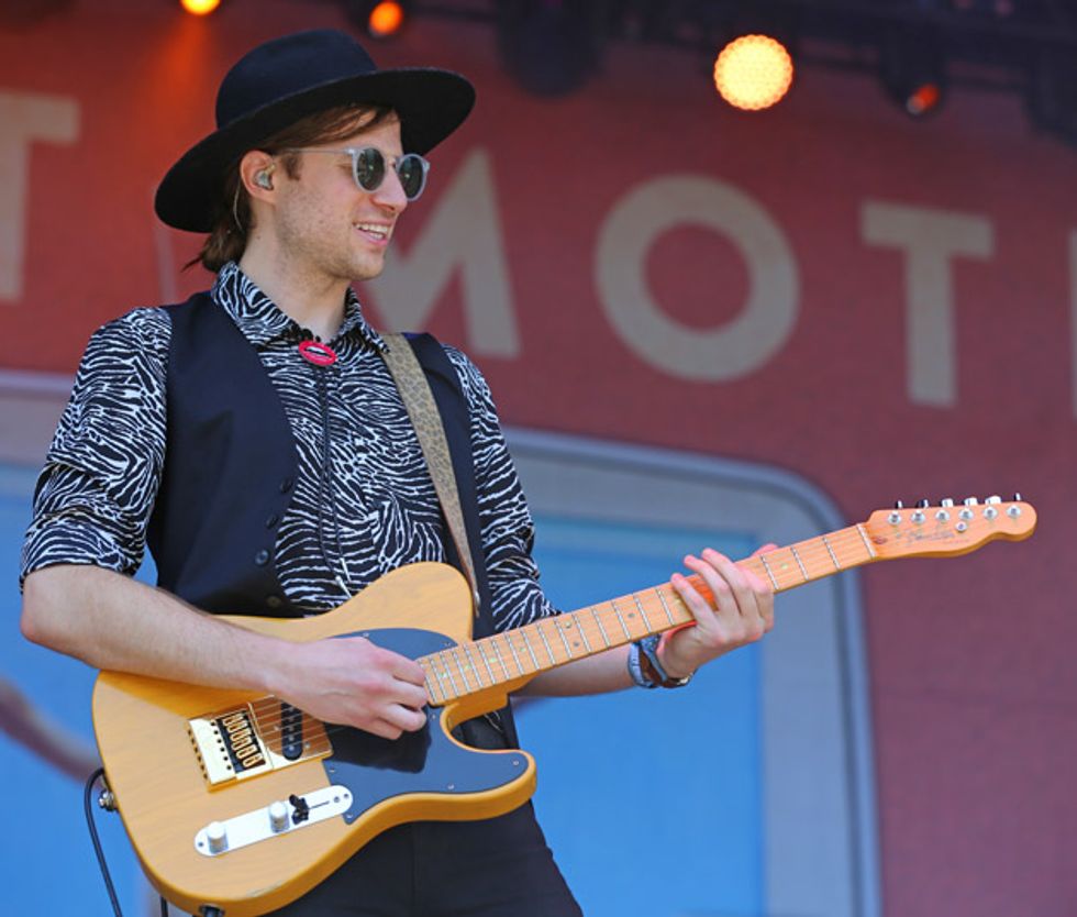 45_GALL_Shaky_Saint-Motel-A-J-WEB.jpg