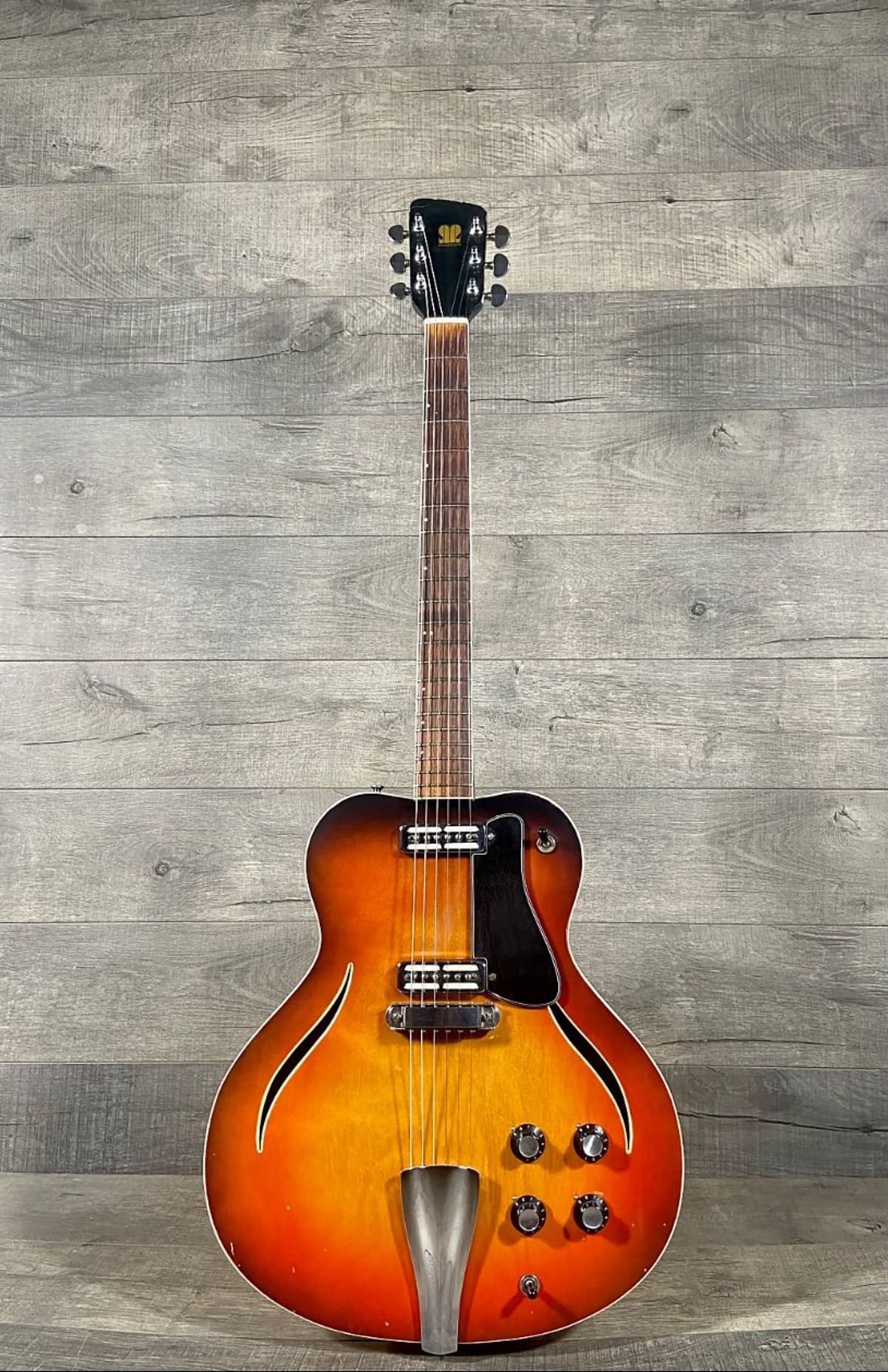 Revisiting a Forgotten Hippie-Era 6-String
