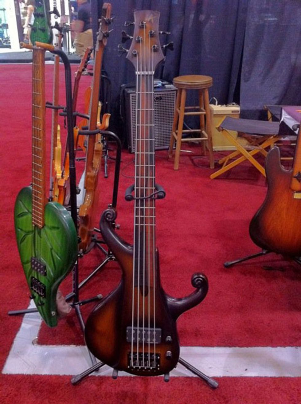 Ansir Music Avandaro 5-Sting Bass