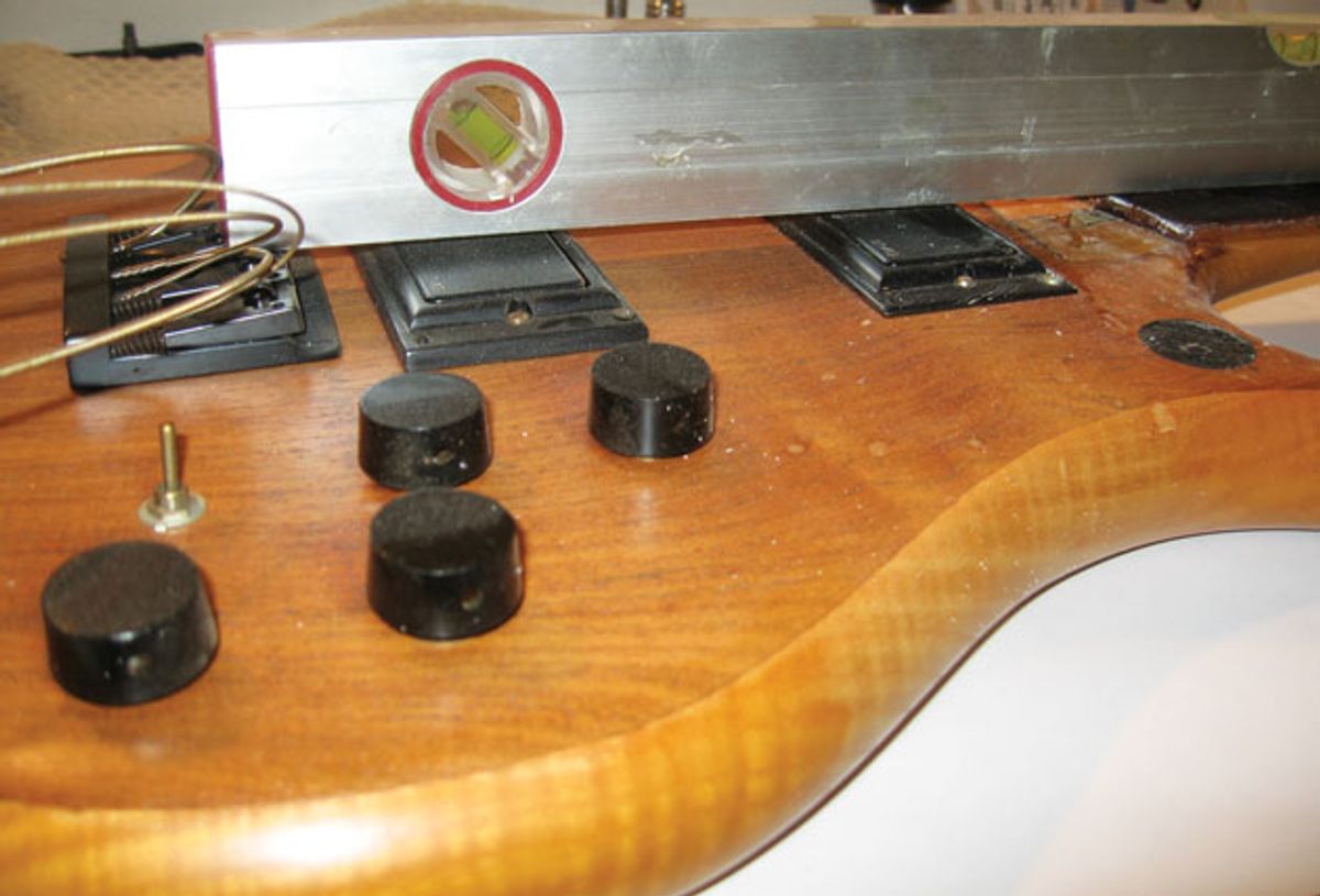 Bass Bench: DIY Fretless Conversion