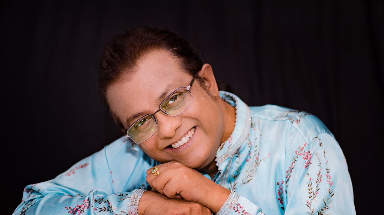 Debashish Bhattacharya Pays Tribute to His Guru