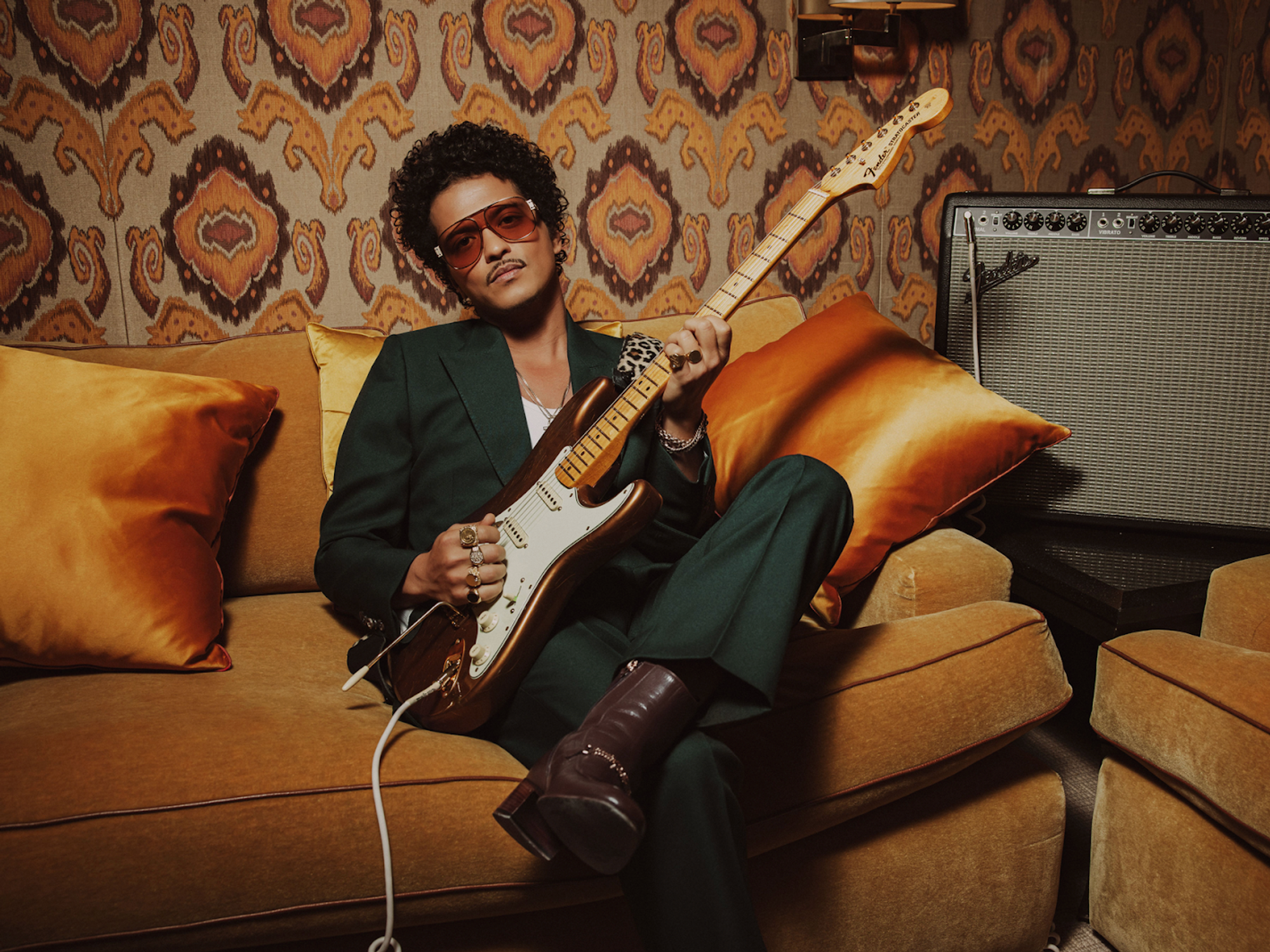 Bruno Mars and Signature Fender guitar