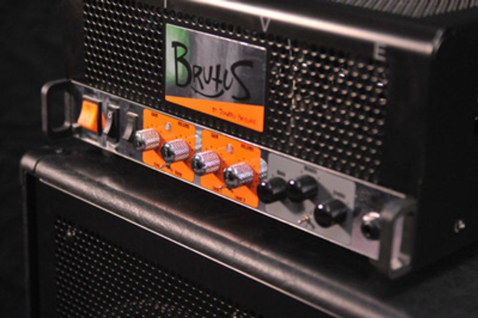 Brutus Live detail