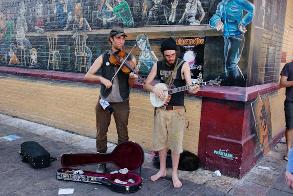 Buskers