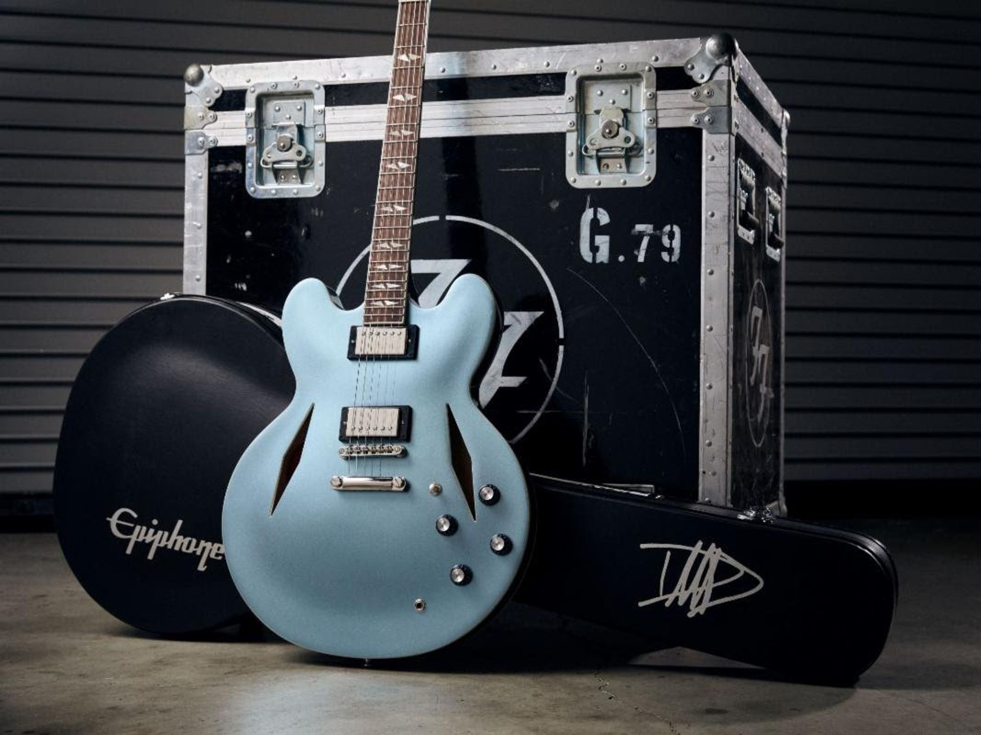 Dave Grohl and Epiphone Unveil the Dave Grohl DG-335