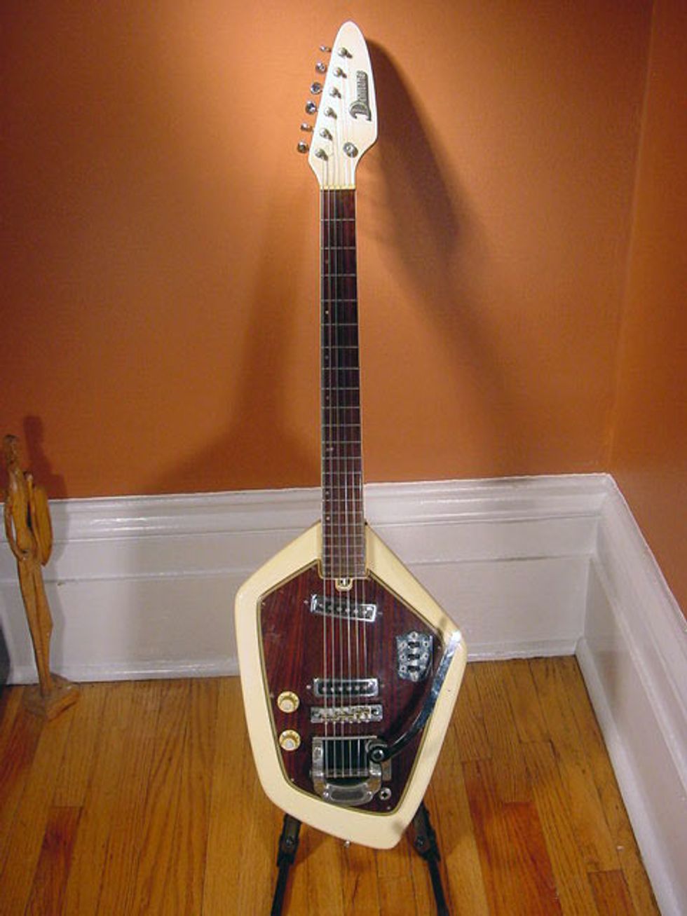 Domino Californian