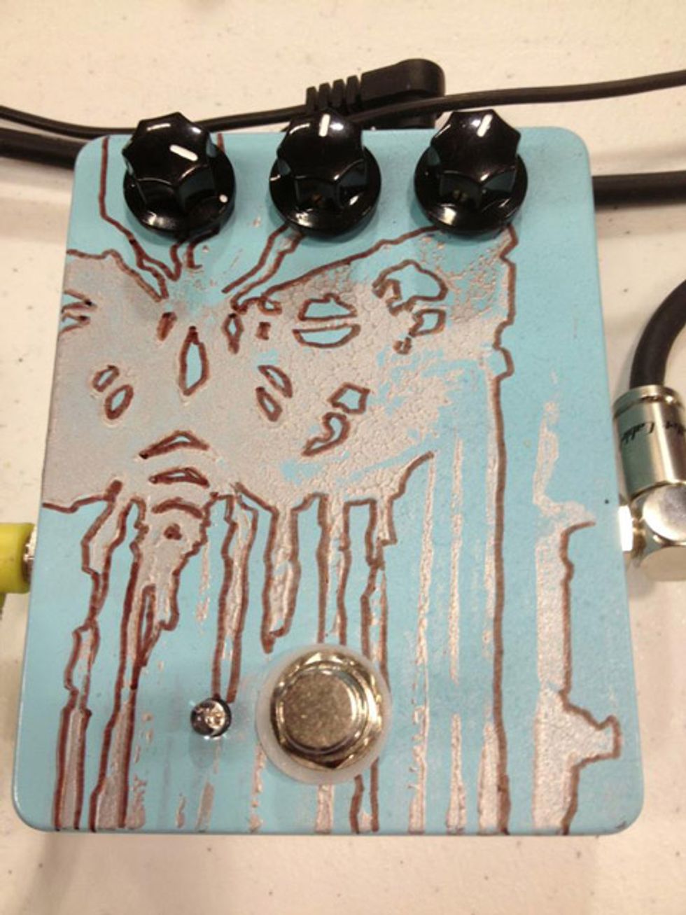 Dwarfcraft Devices Surrender Dorothy Fuzz Pedal