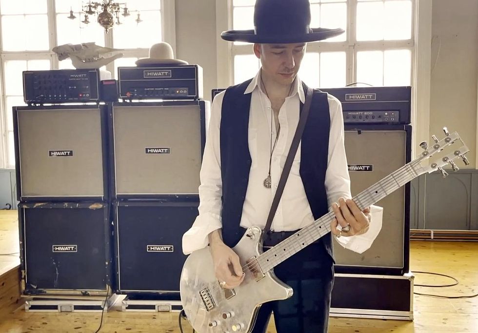 electrical guitar company bariton