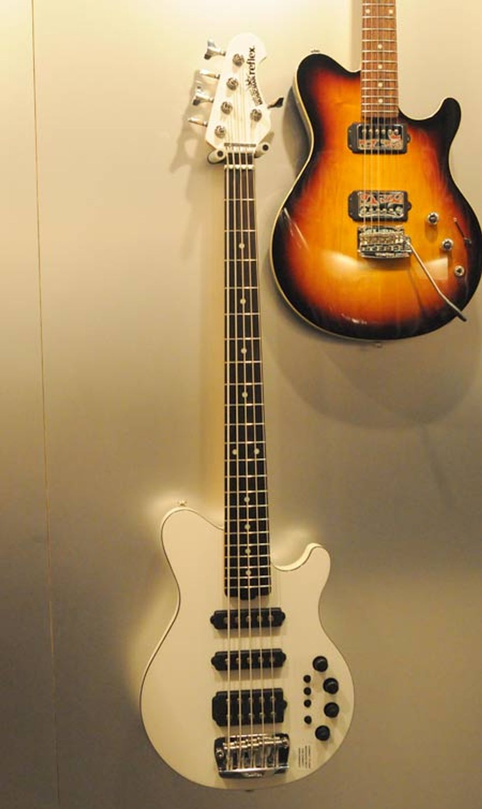 Ernie Ball Music Man Reflex Bass