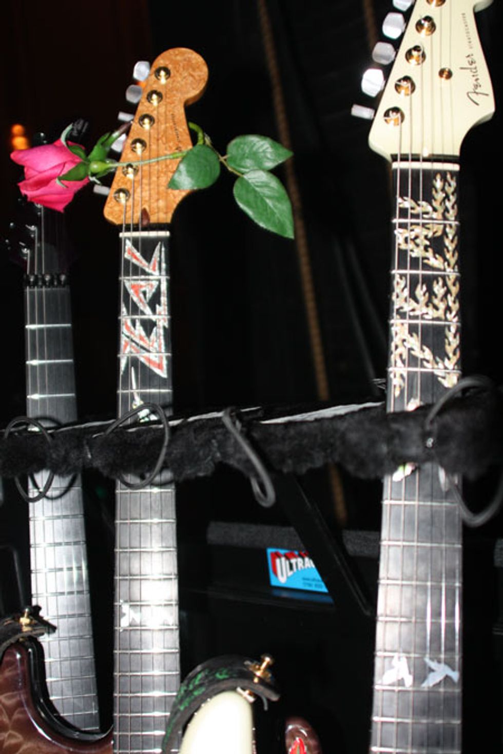 Ernie Isleyуs Fender Custom Shop guitars