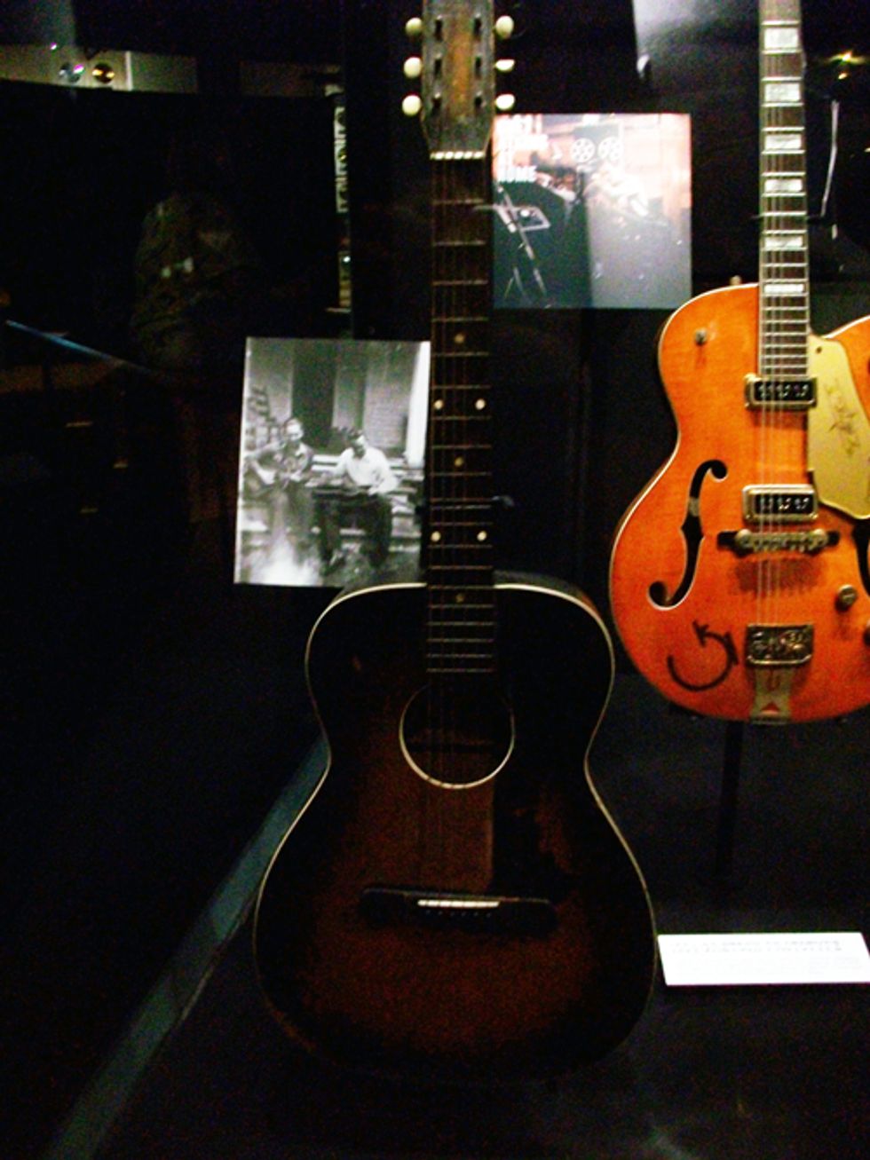 Gallery Guitars of the Country Music Hall of Fame and Museum Premier