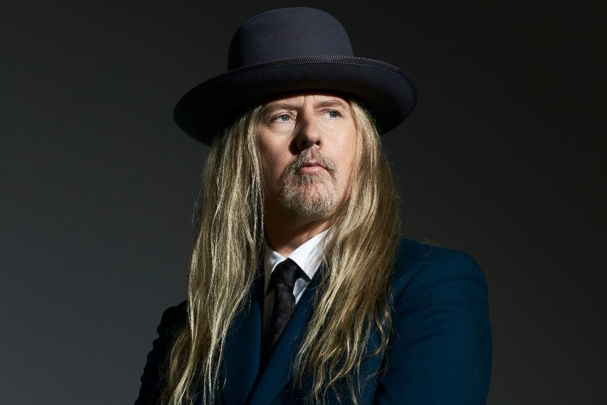 Jerry Cantrell Releases "Atone" and Announces 2022 Tour
