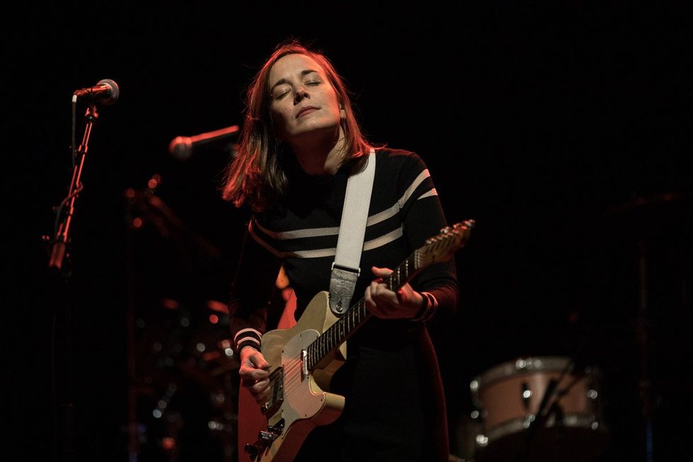 Margaret Glaspy on the Edge of Chaos