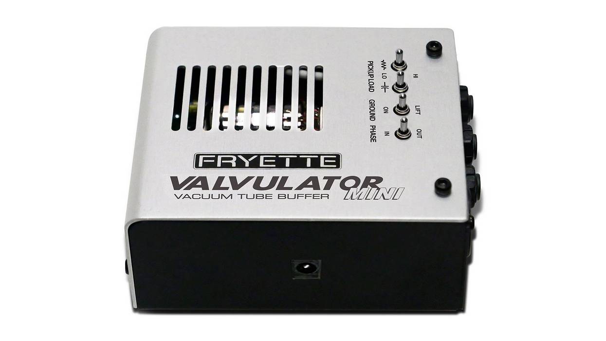 Fryette Valvulator Mini vacuum tube buffer, silver casing with controls and connections.