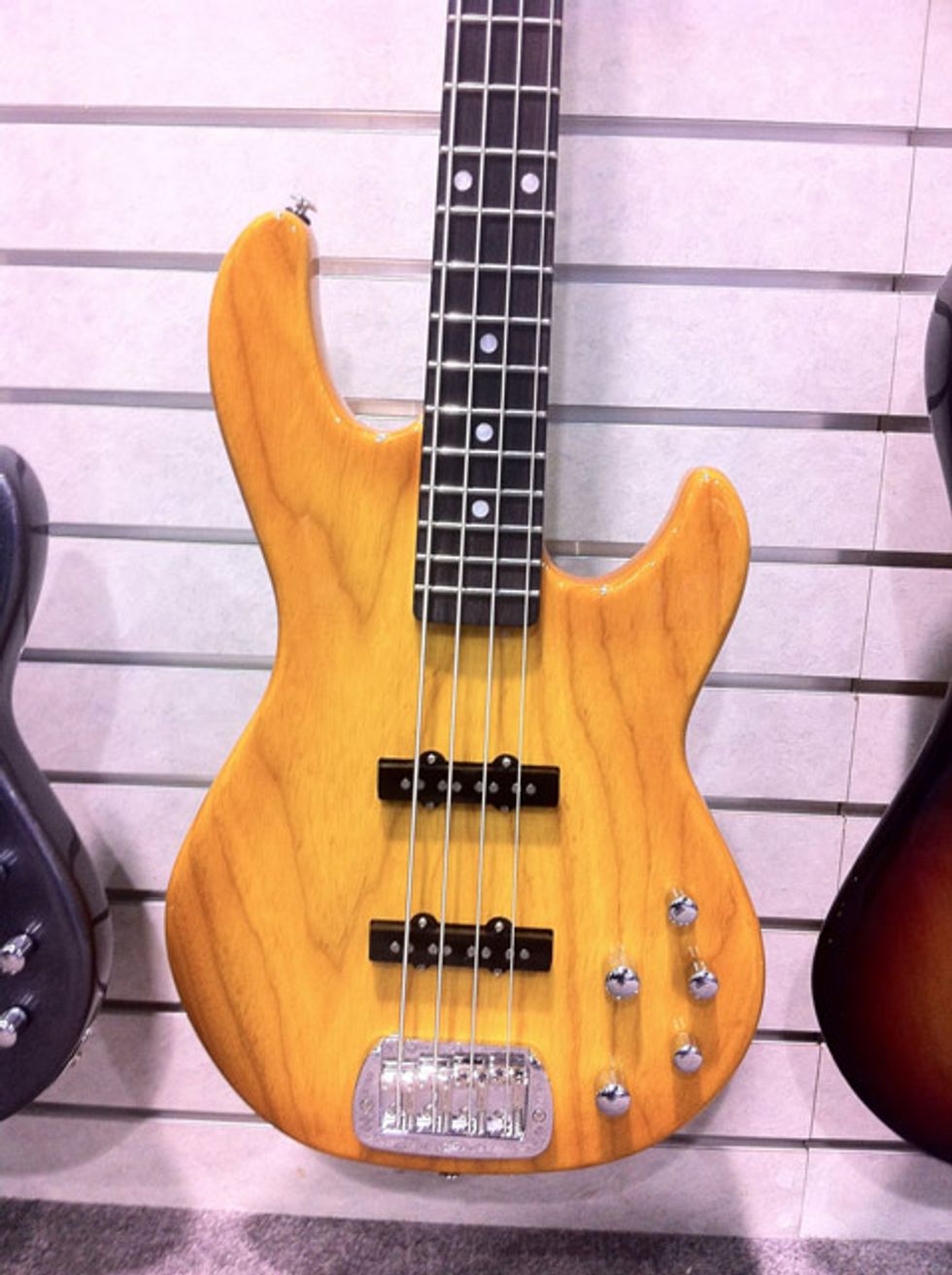 G&L MJ-4