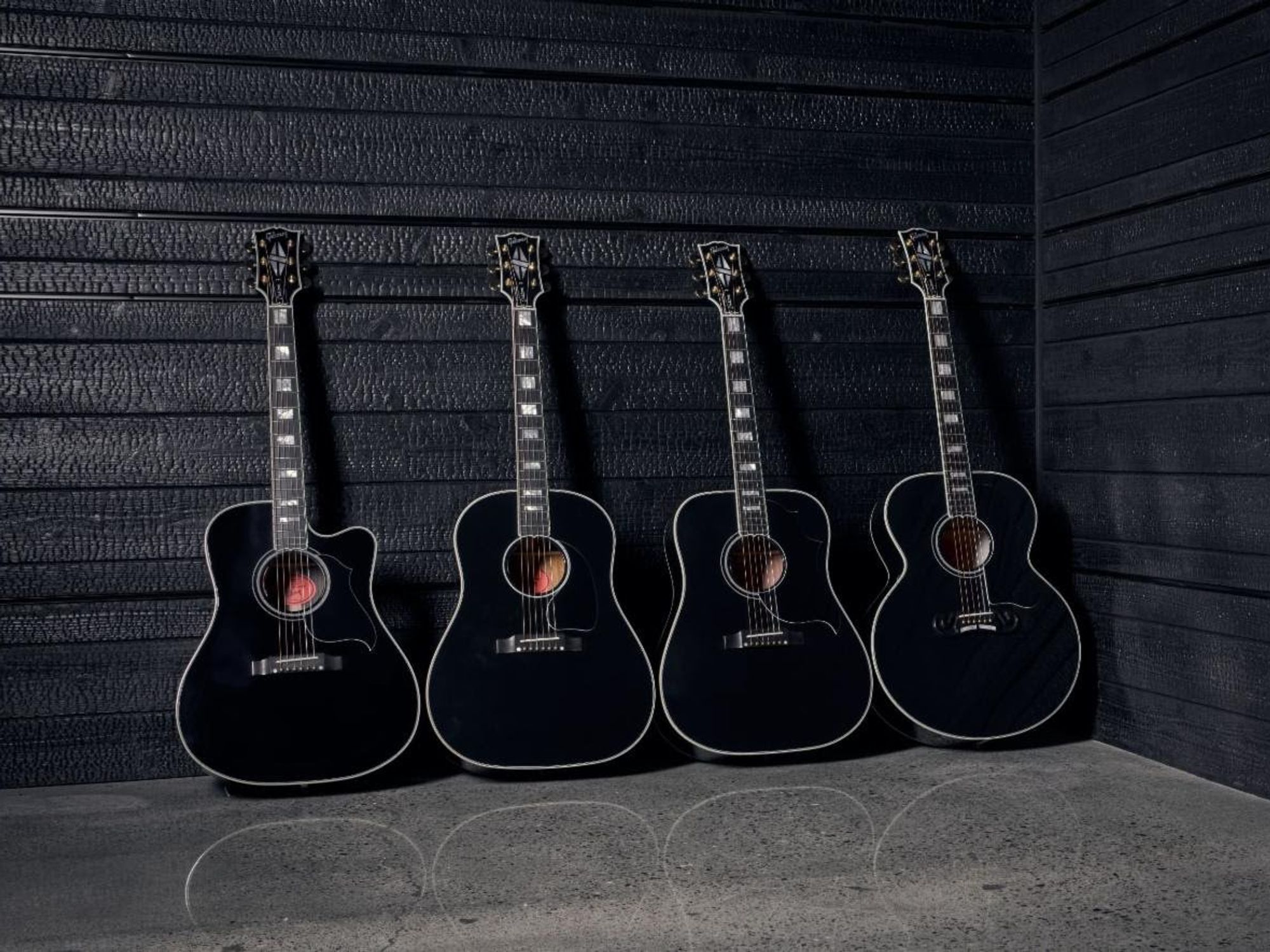 Gibson Acoustic Custom guitars