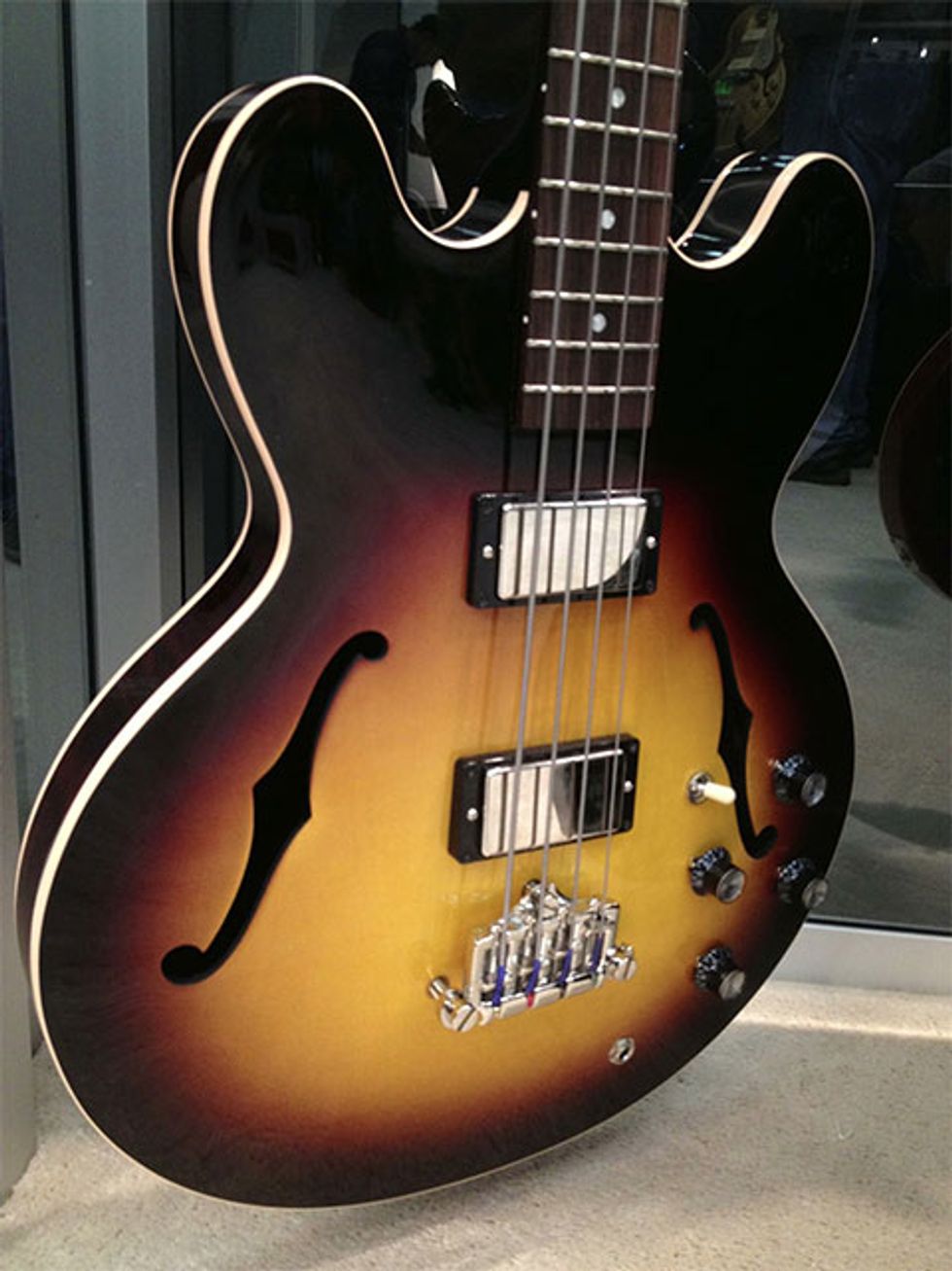 Gibson ES-335 Bass