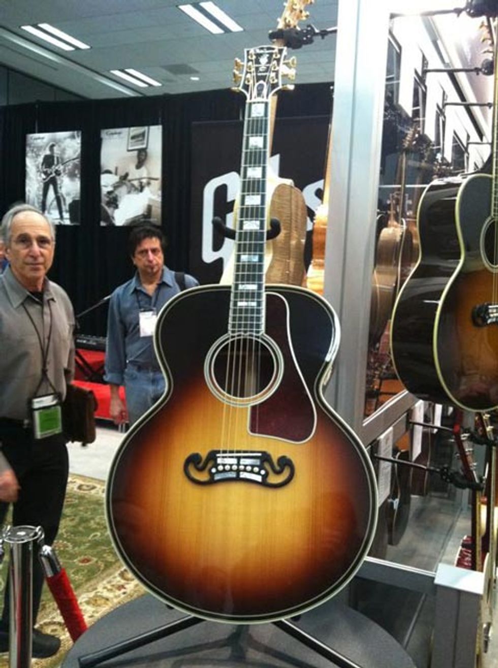 Gibson J-200 75th Anniversary