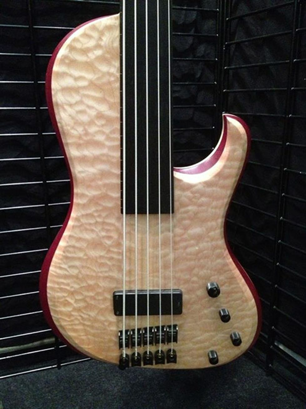 Human Base Daily Base Fretless