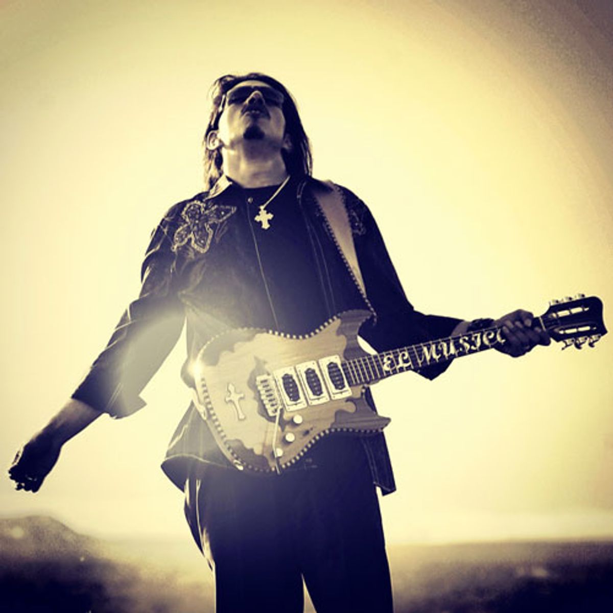 Los Lonely Boys’ Henry Garza: Blood Brothers