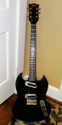 A ‘70s Oddity: The Gibson SG200