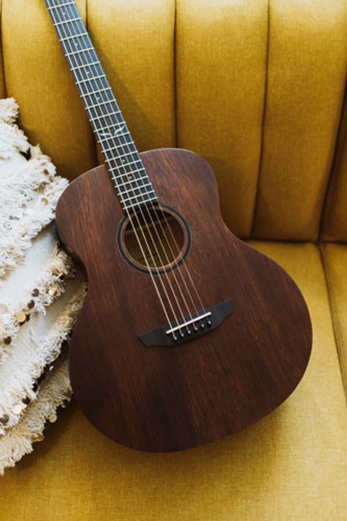 Orangewood Reveals the Oliver Jr.