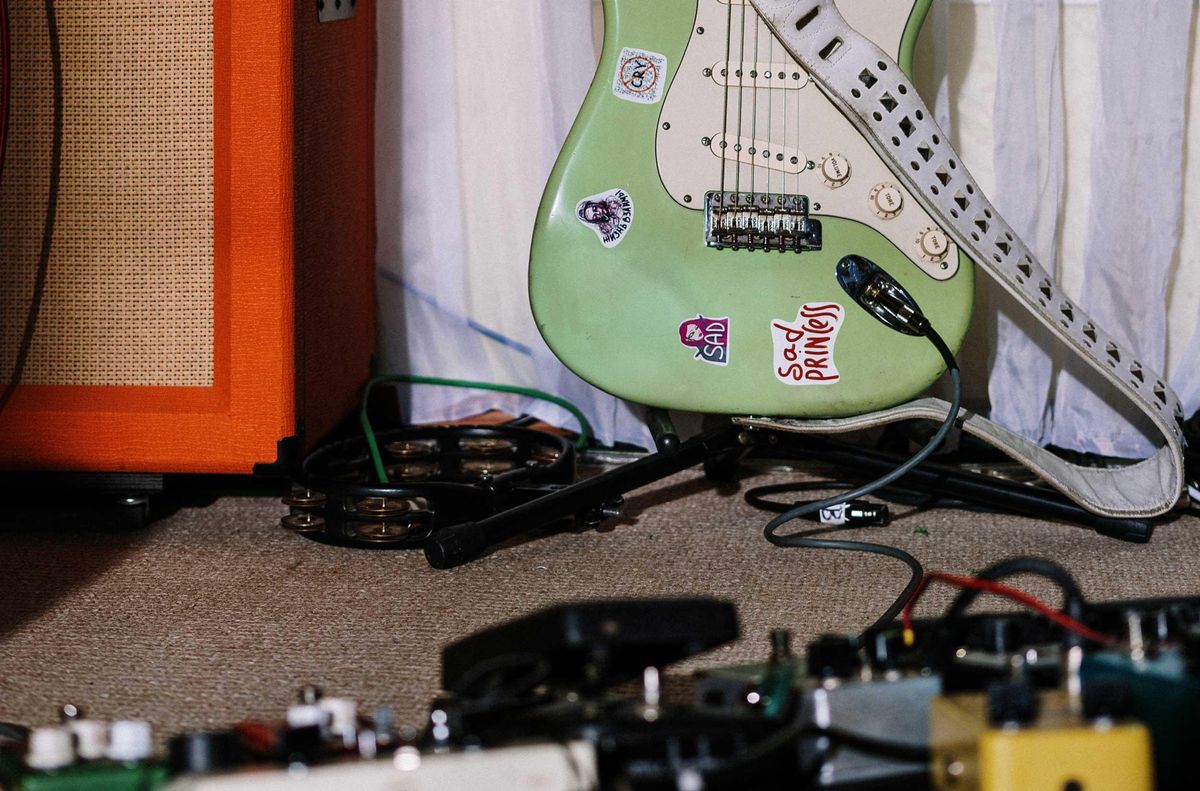 How to Play Drone Guitar