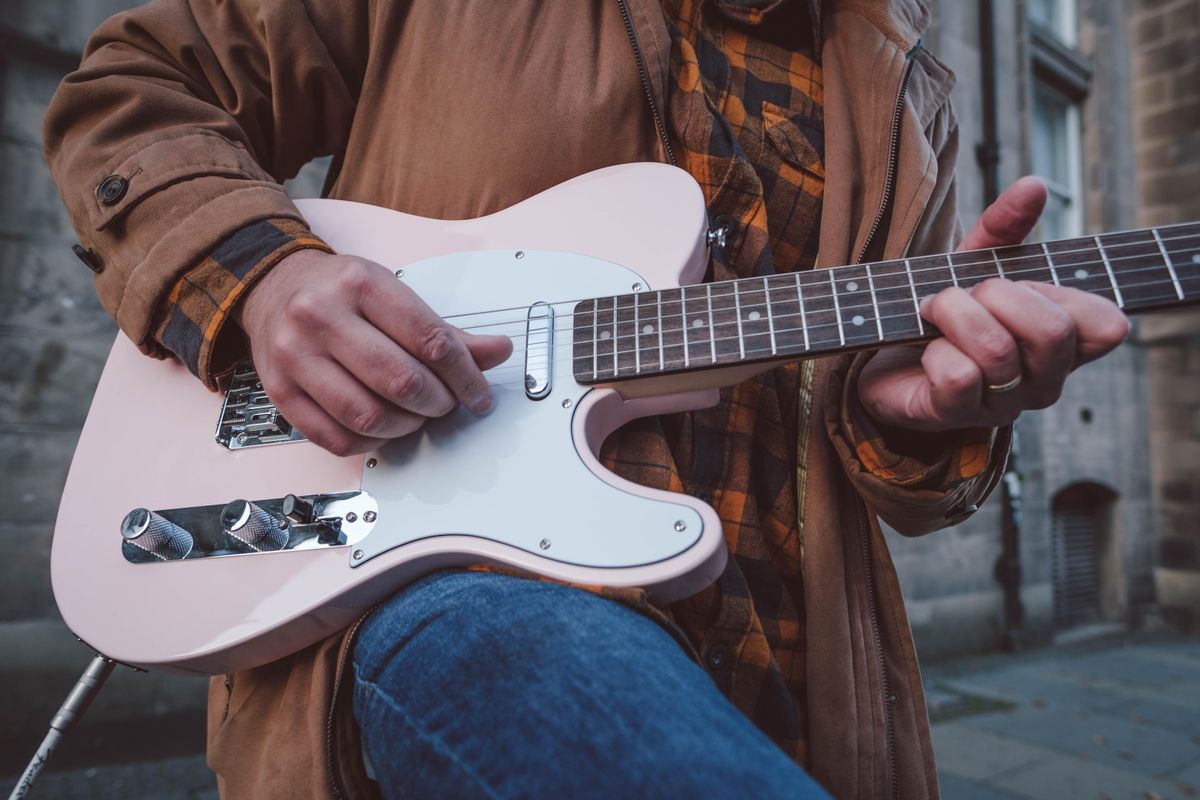 Why Was ’90s Country Guitar So Cool?
