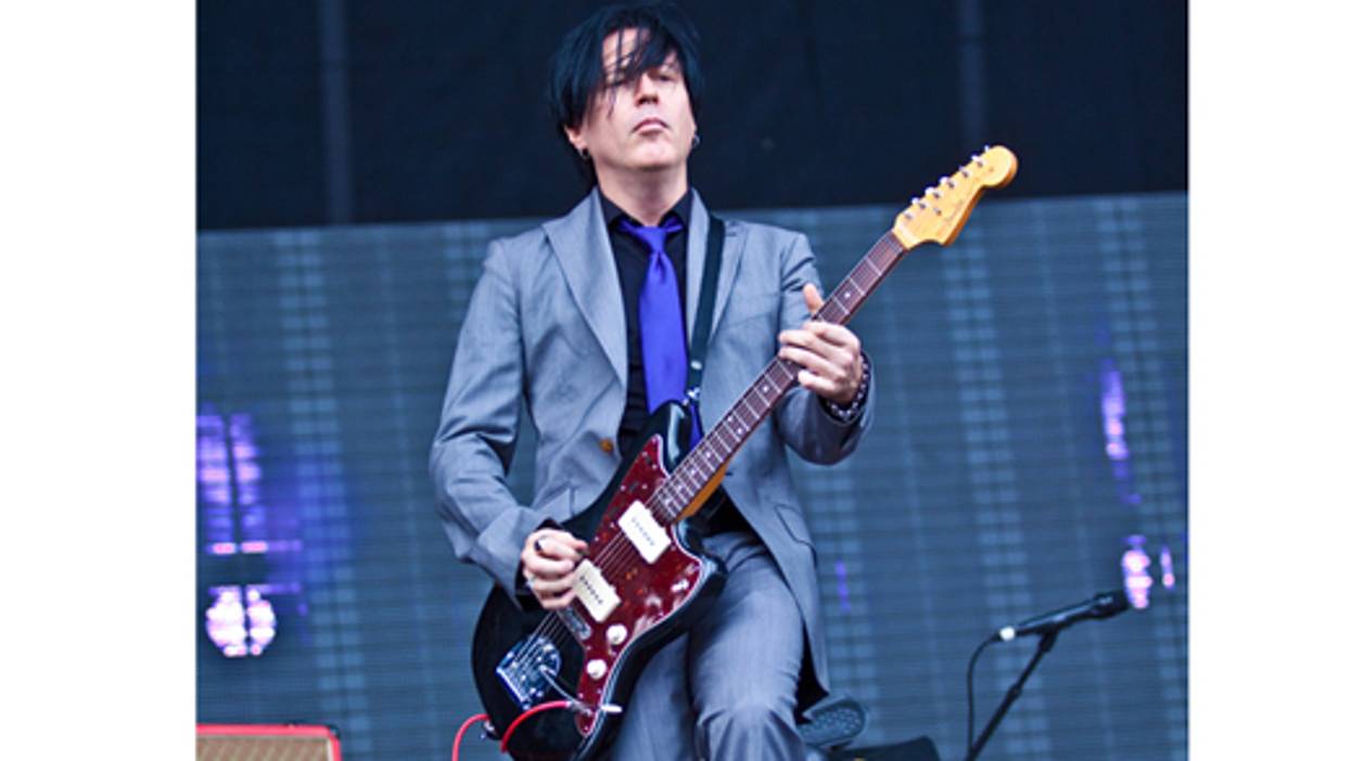 Rig Rundown - Queens of the Stone Age's Troy Van Leeuwen