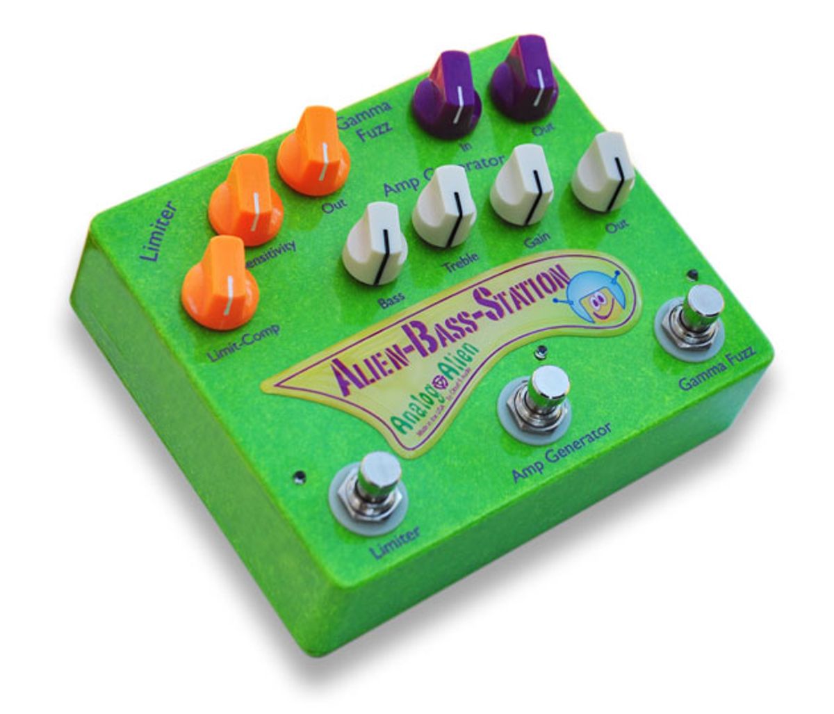Analog Alien Introduces the Alien Bass Station