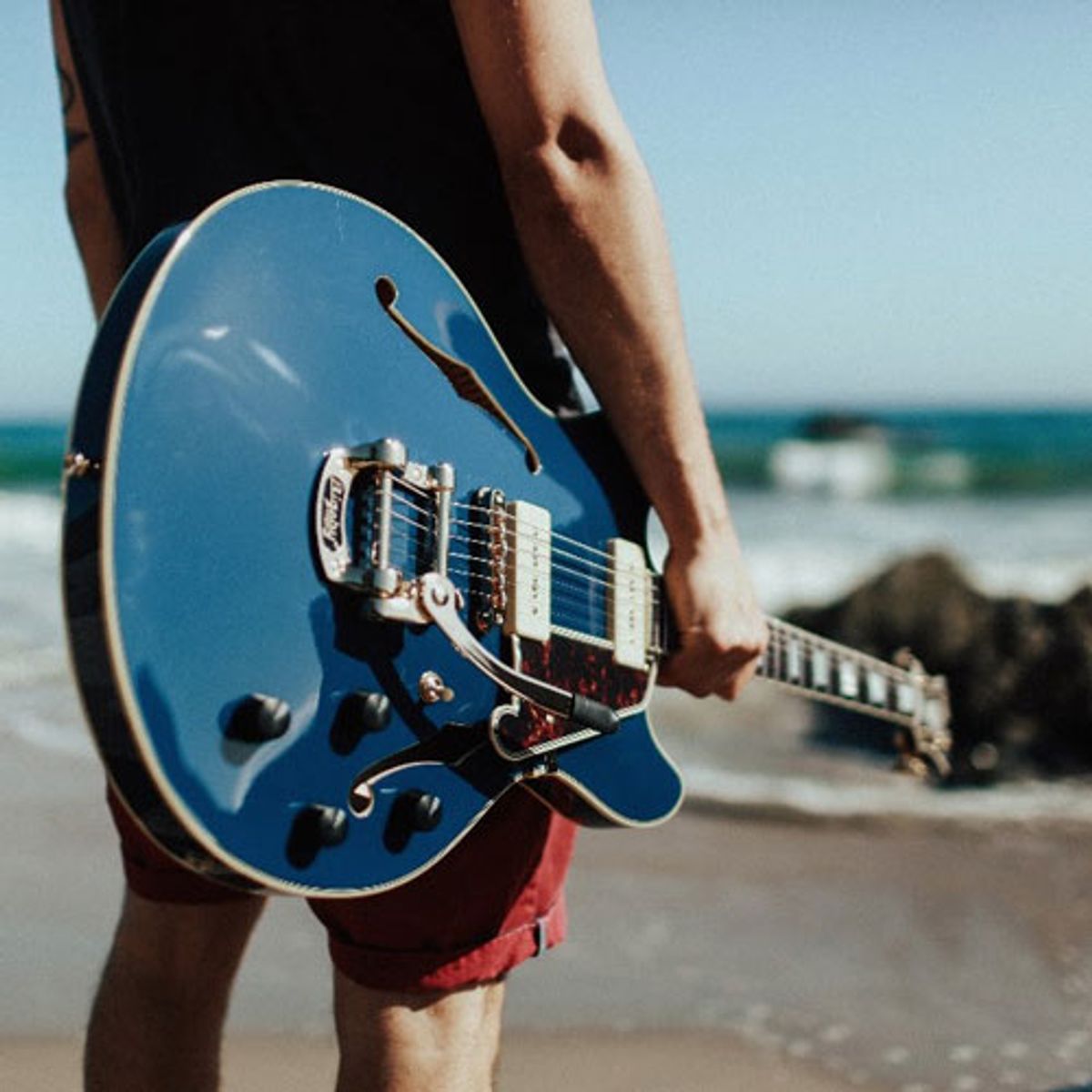 D’Angelico Guitars Debuts the Excel Shoreline