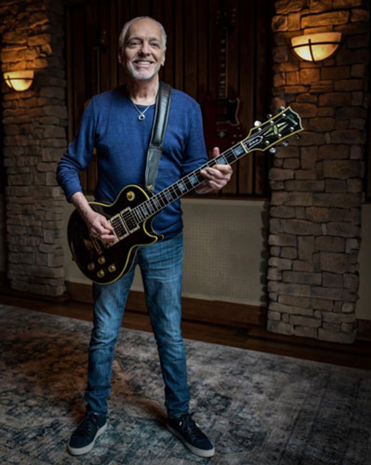 Gibson Releases the Peter Frampton “Phenix” Les Paul Custom VOS