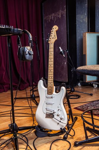 Fender Announces the EOB Sustainer Stratocaster