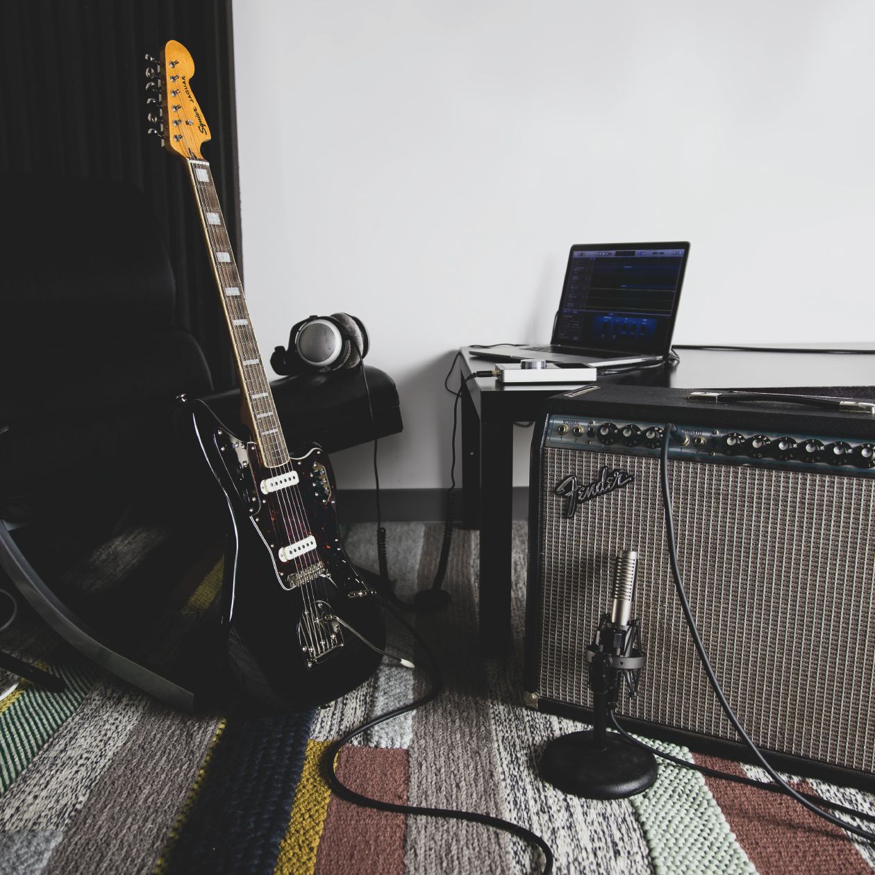 10 Recording Mistakes Guitarists Make (And How to Avoid Them)