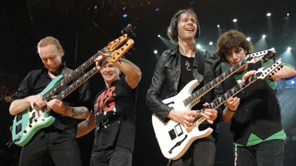 Billy Sheehan: 4-String Commando