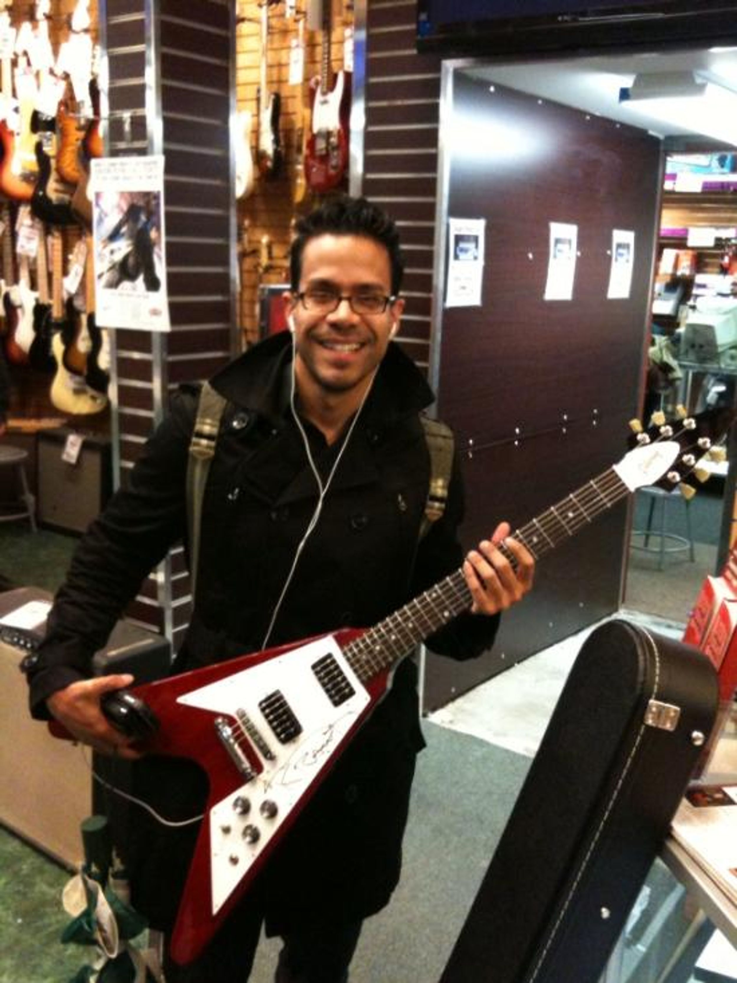 Win a Flying V and Lenny Kravitz Tickets from Sam Ash and Gibson